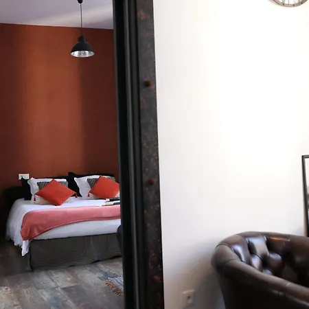 Ilot Desille Apartment