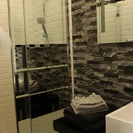 Ilot Desille Apartment