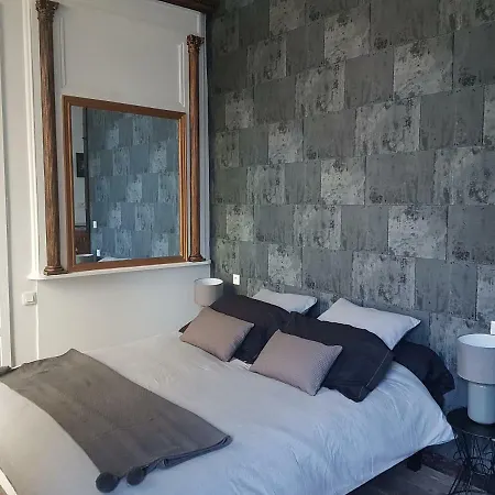 Ilot Desille Apartment