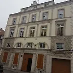 Ilot Desille Apartment *
