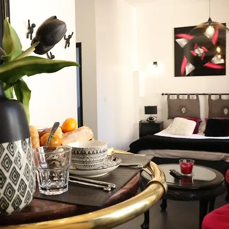 Ilot Desille Apartment