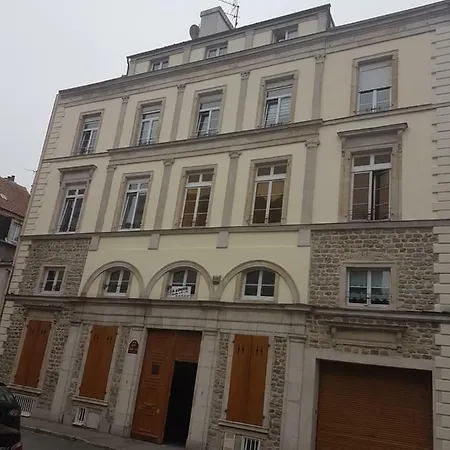 Ilot Desille Apartment *