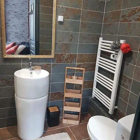 Ilot Desille Apartment *